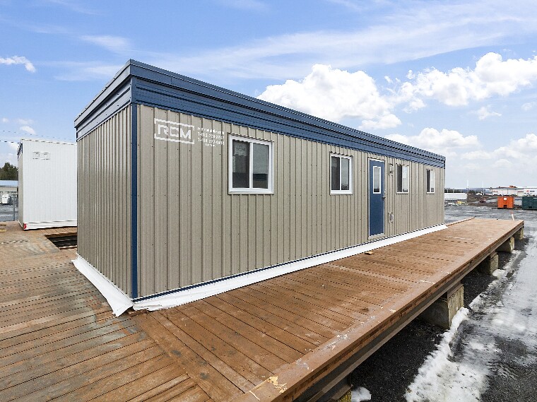 Site trailer 12x40